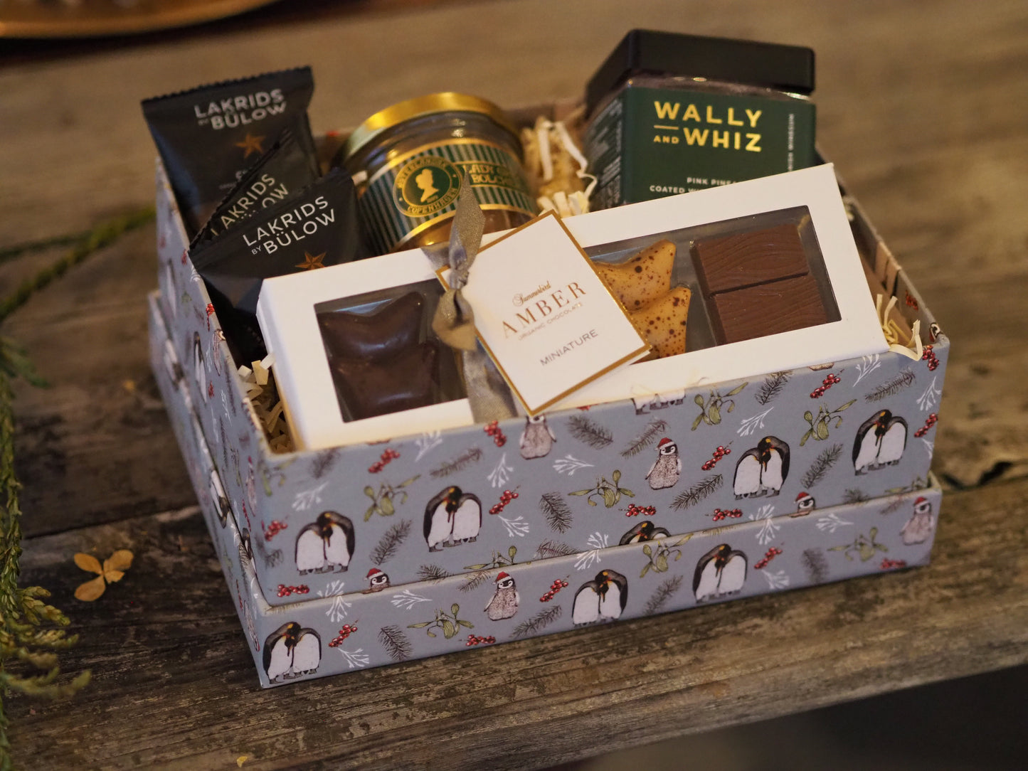 Mellem gaveæske med Chokolade, Vingummi & Lakrids